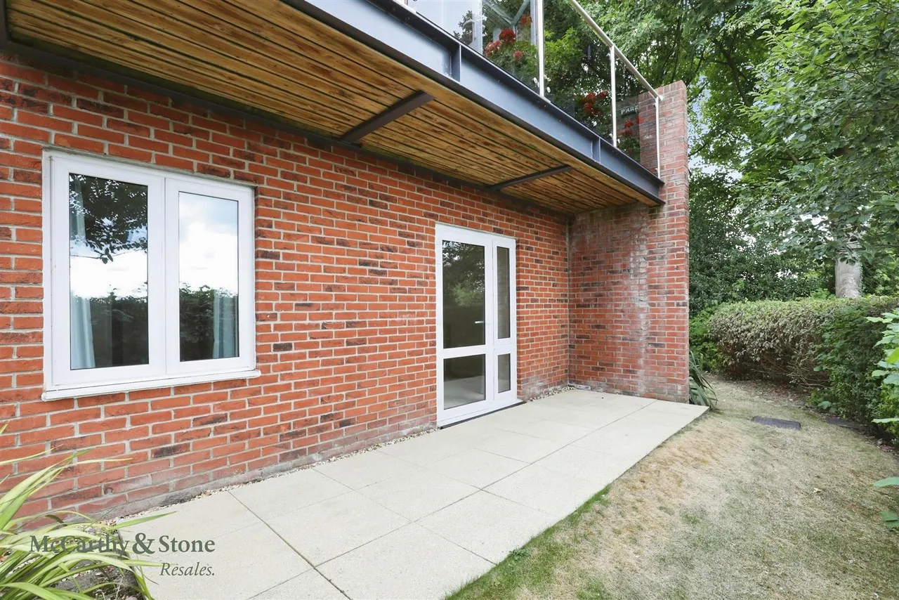 Bradburns Lane, Hartford, CW8, photo 13