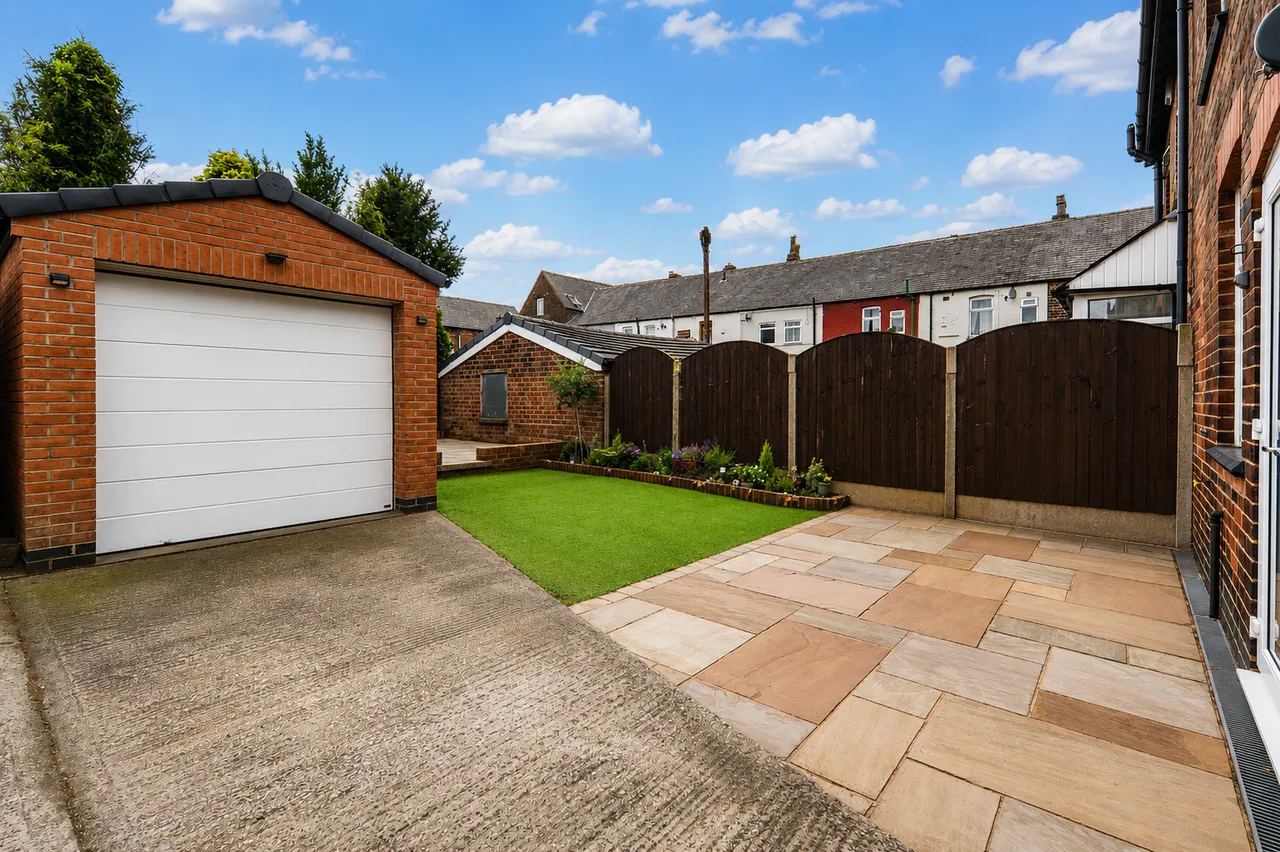 Hampton Grove, Bury, BL9 6PT, photo 11