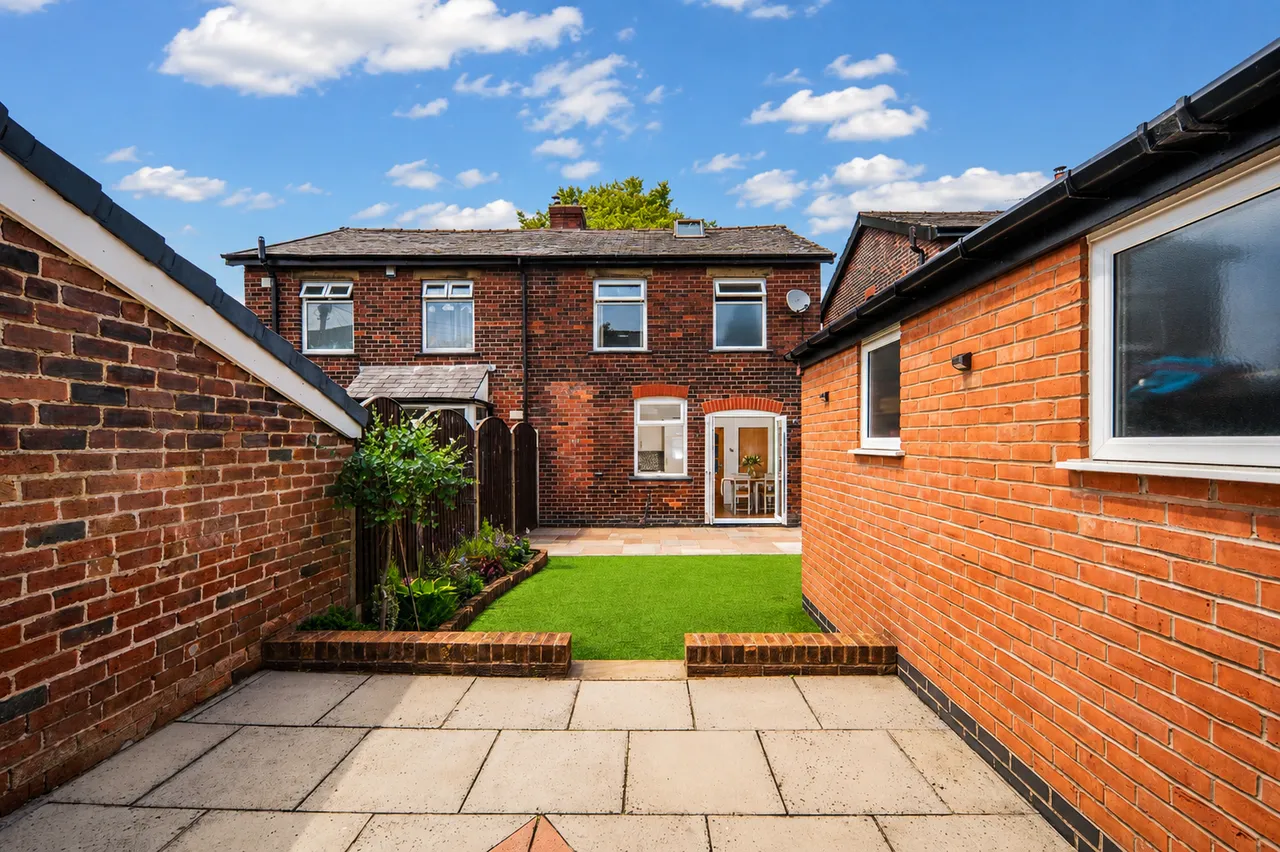 Hampton Grove, Bury, BL9 6PT, photo 10