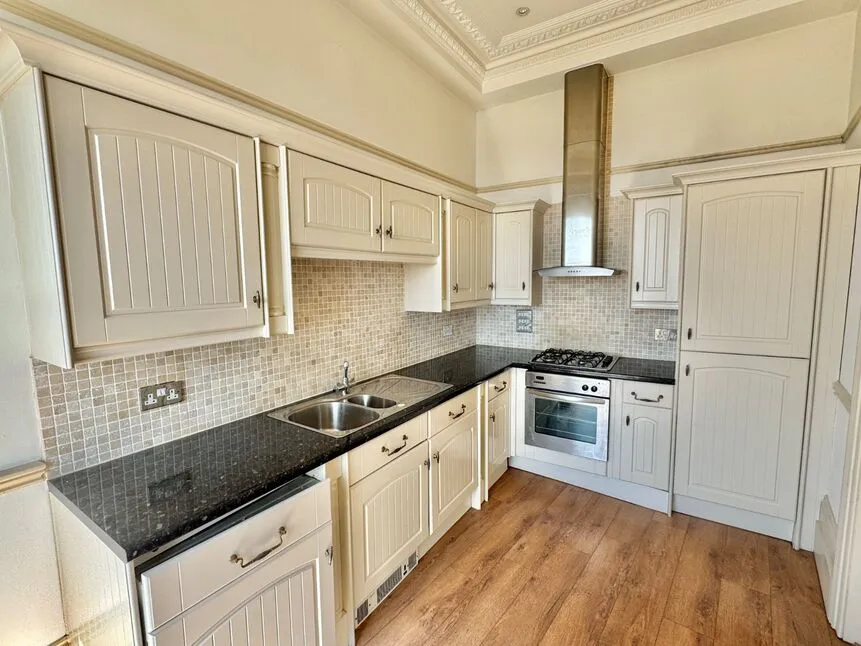 Marine Crescent, Folkestone, CT20, photo 10