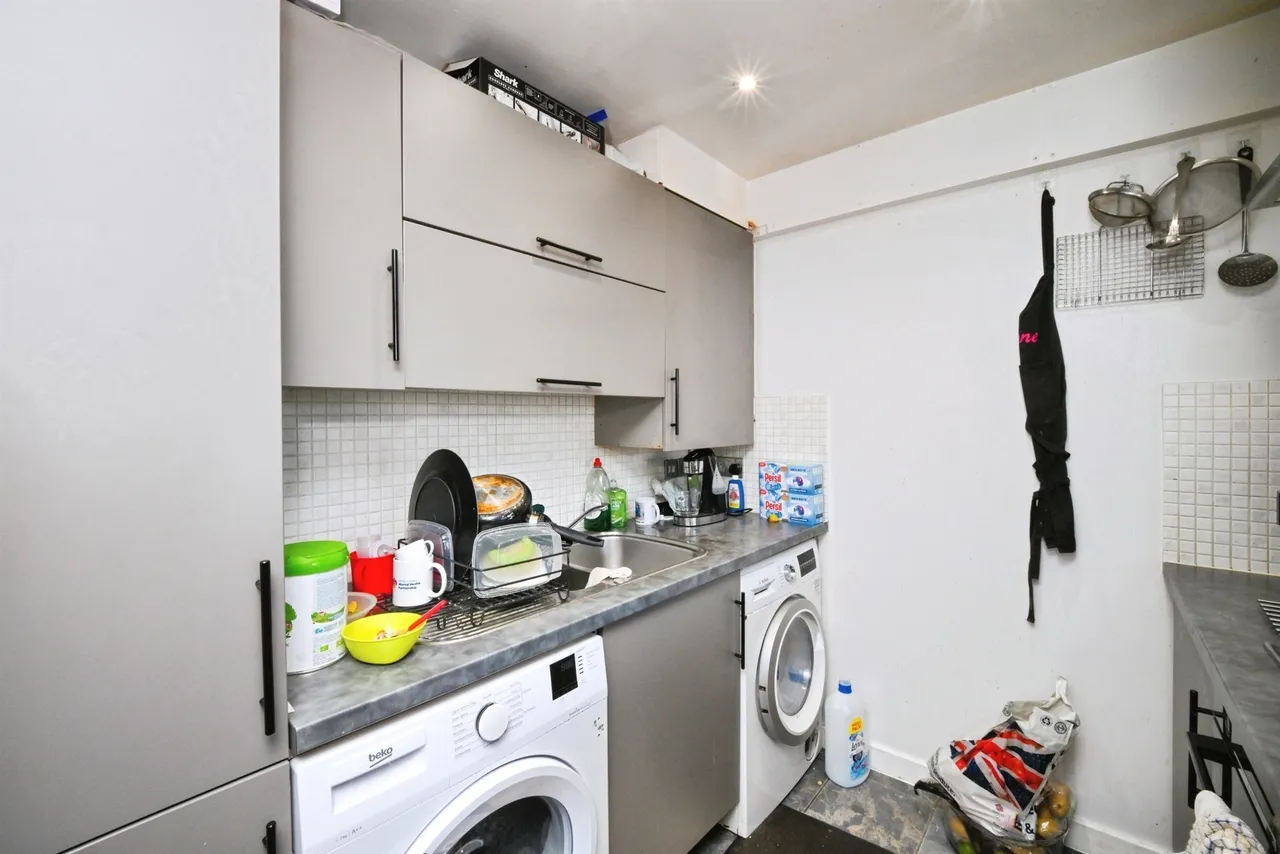 Foundry Gate, Waltham Cross, EN8, photo 4