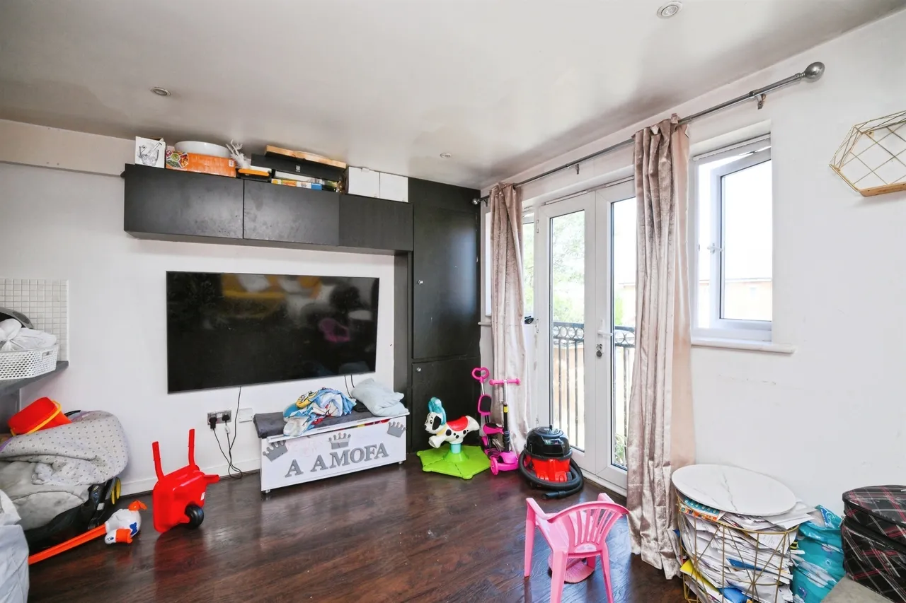 Foundry Gate, Waltham Cross, EN8, photo 6