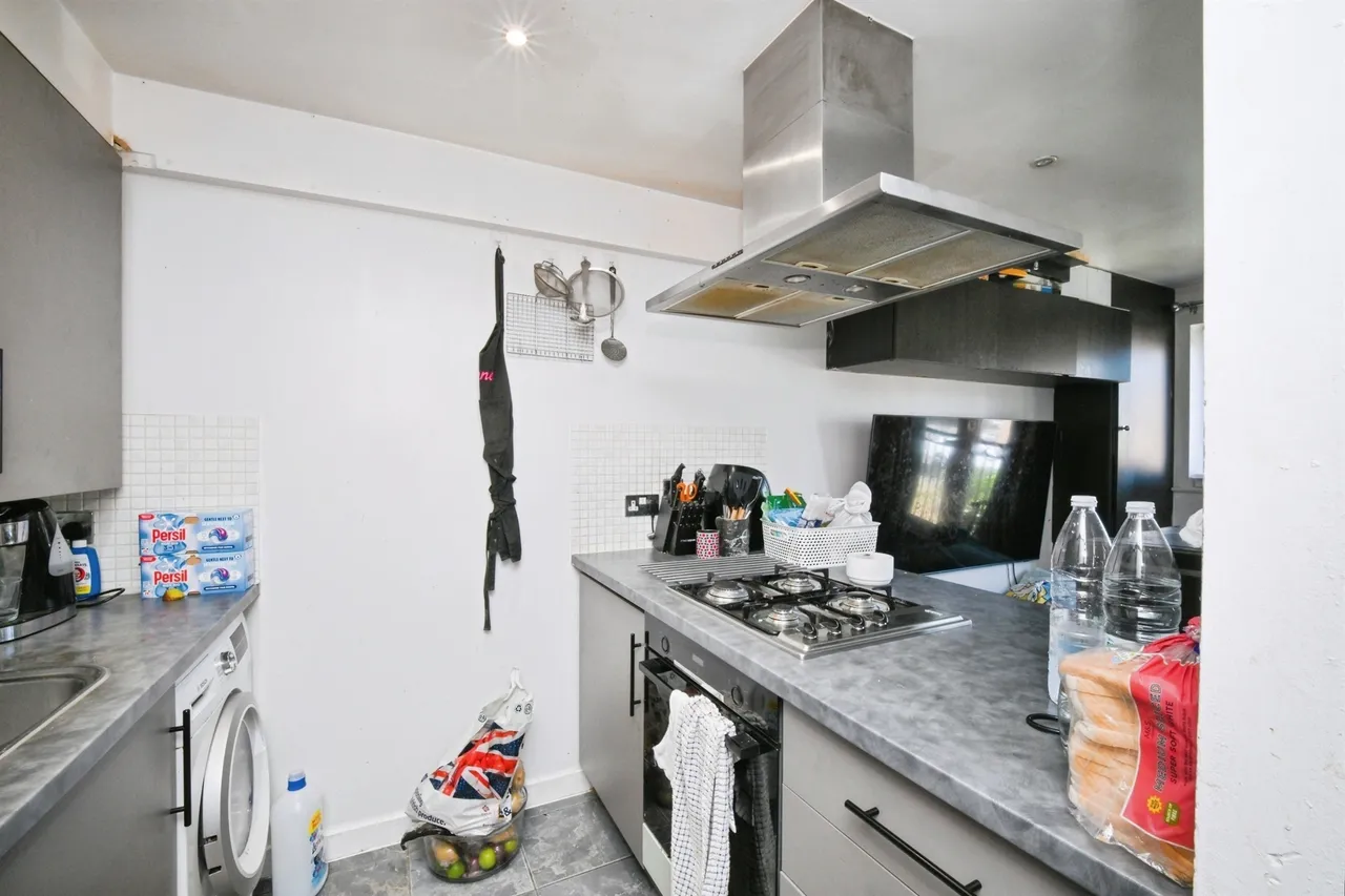 Foundry Gate, Waltham Cross, EN8, photo 3