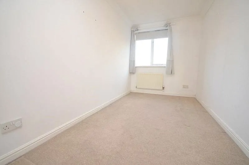 St. Marys Lane, Upminster, RM14, photo 7
