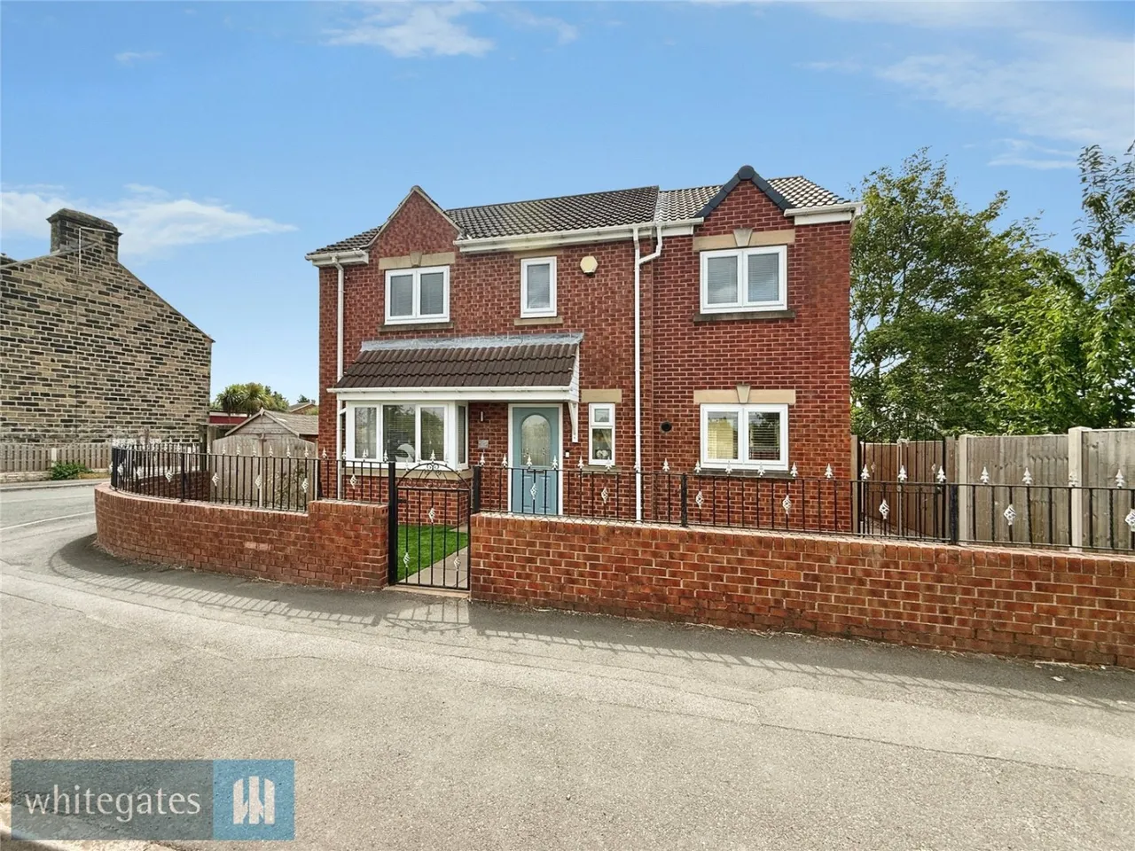 Pinfold Gardens, Cudworth, S72, photo 16