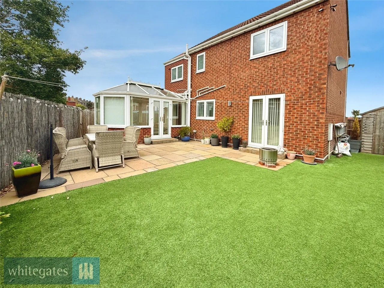 Pinfold Gardens, Cudworth, S72, photo 13