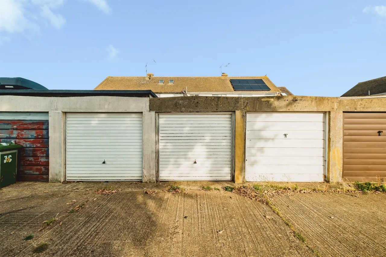 Roedean Road, Worthing, BN13, photo 3