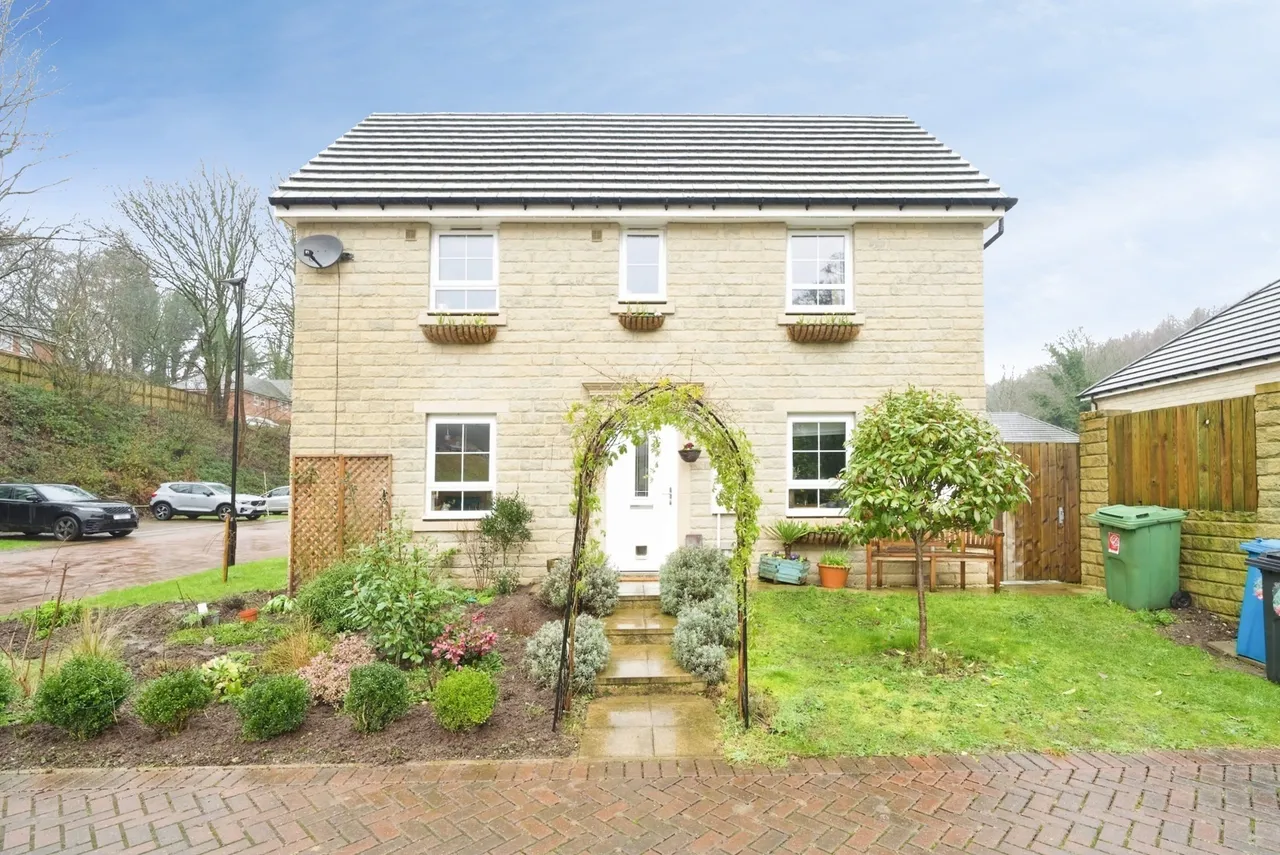 3 bed house for sale — Whitebeam Close, SHEFFIELD, South Yorkshire, S35