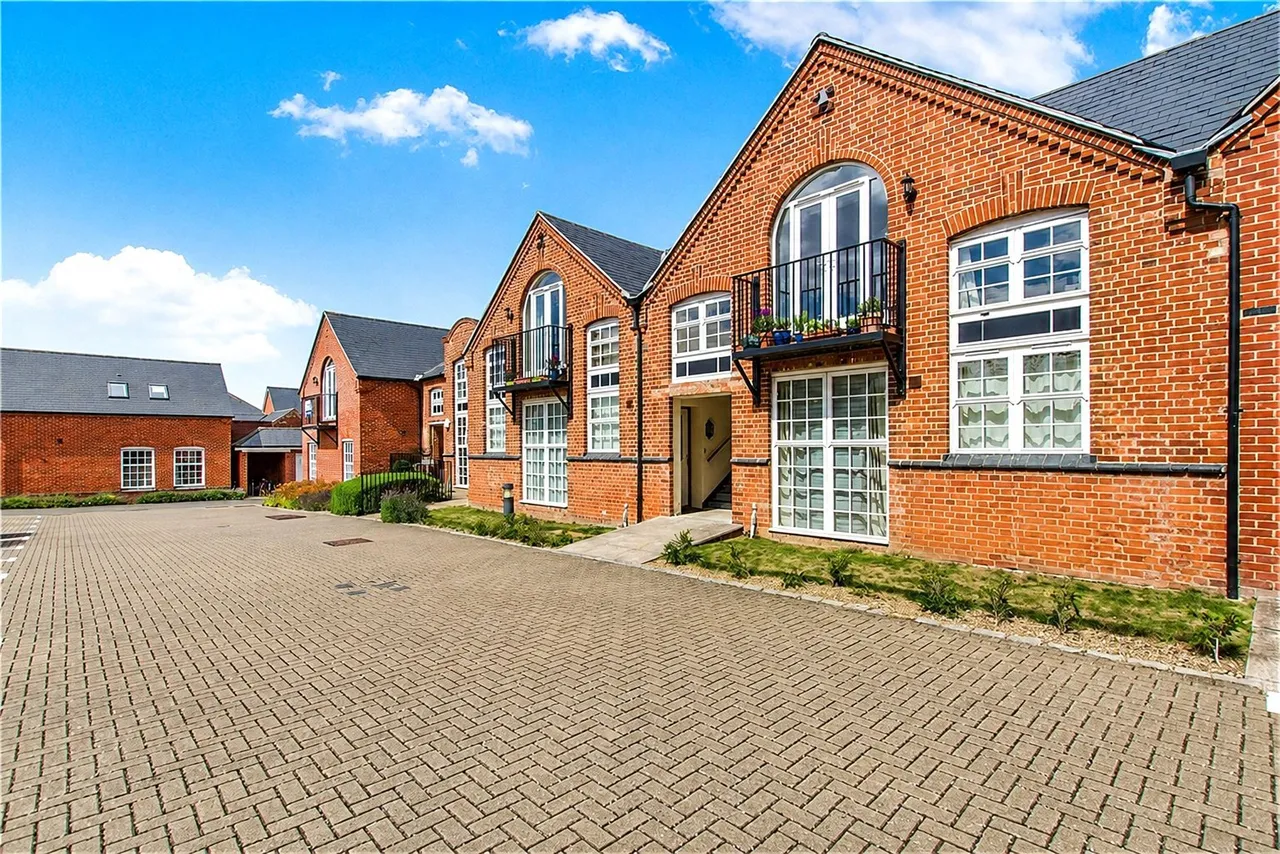 2 bed flat to rent — Margaret Road, Headington, OX3 8SE