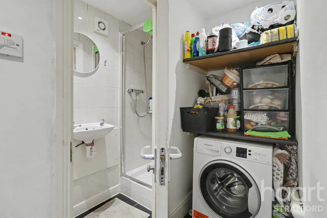 Colegrave Road, London, E15, photo 8