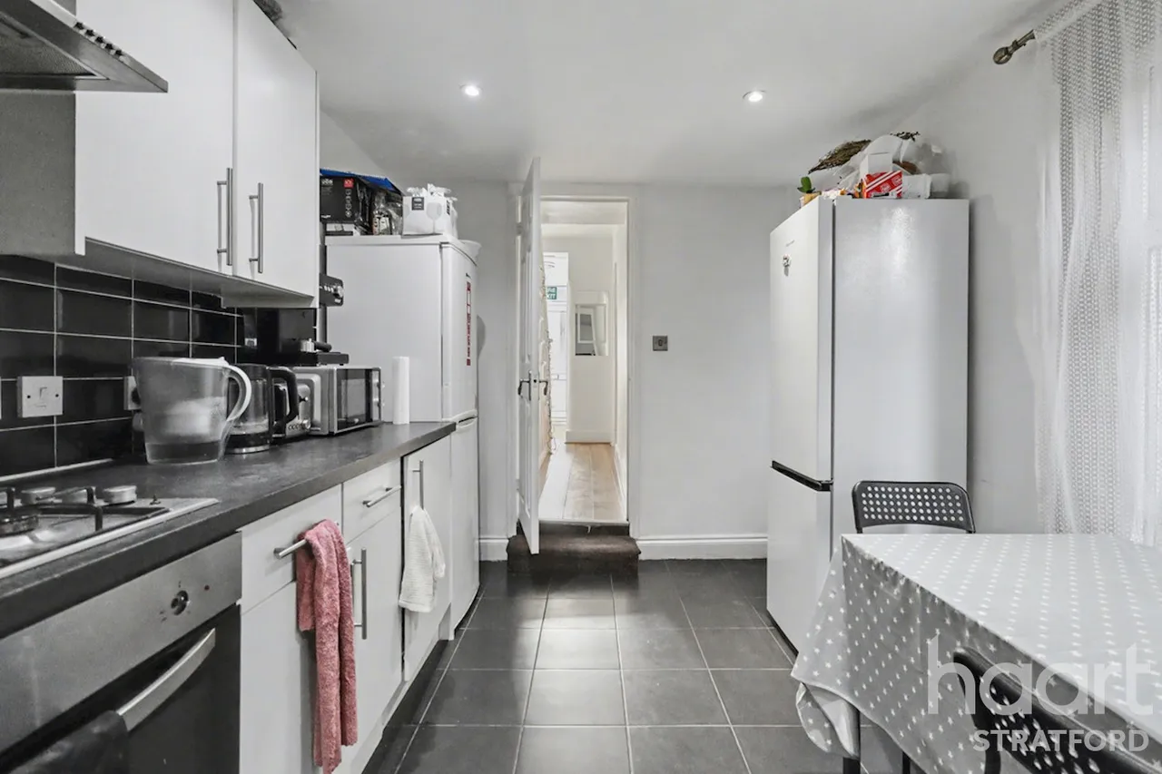 Colegrave Road, London, E15, photo 7
