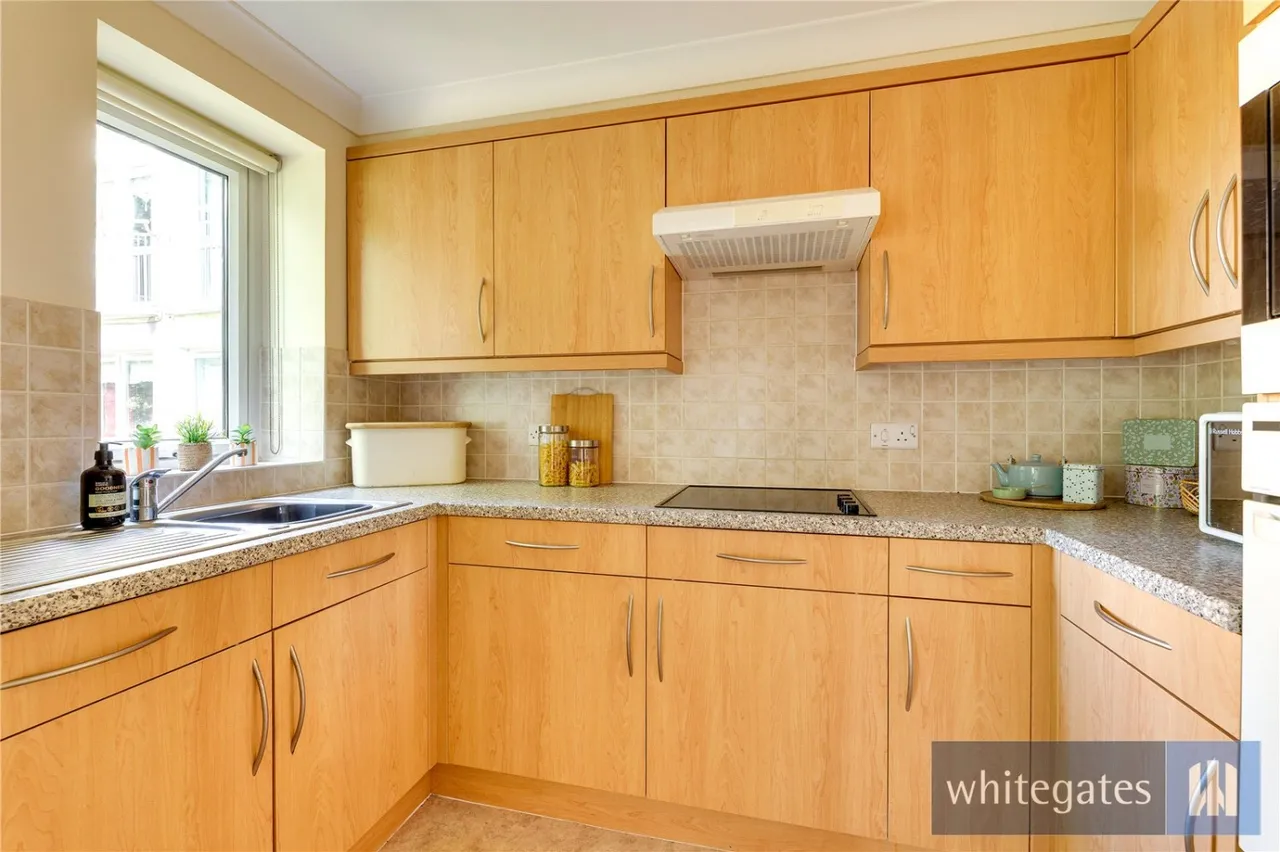 Vale Road, Woolton, L25, photo 15