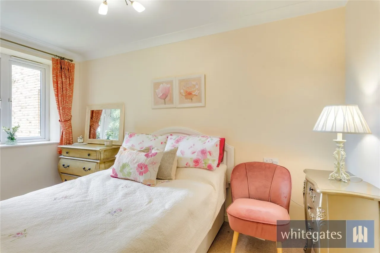 Vale Road, Woolton, L25, photo 3