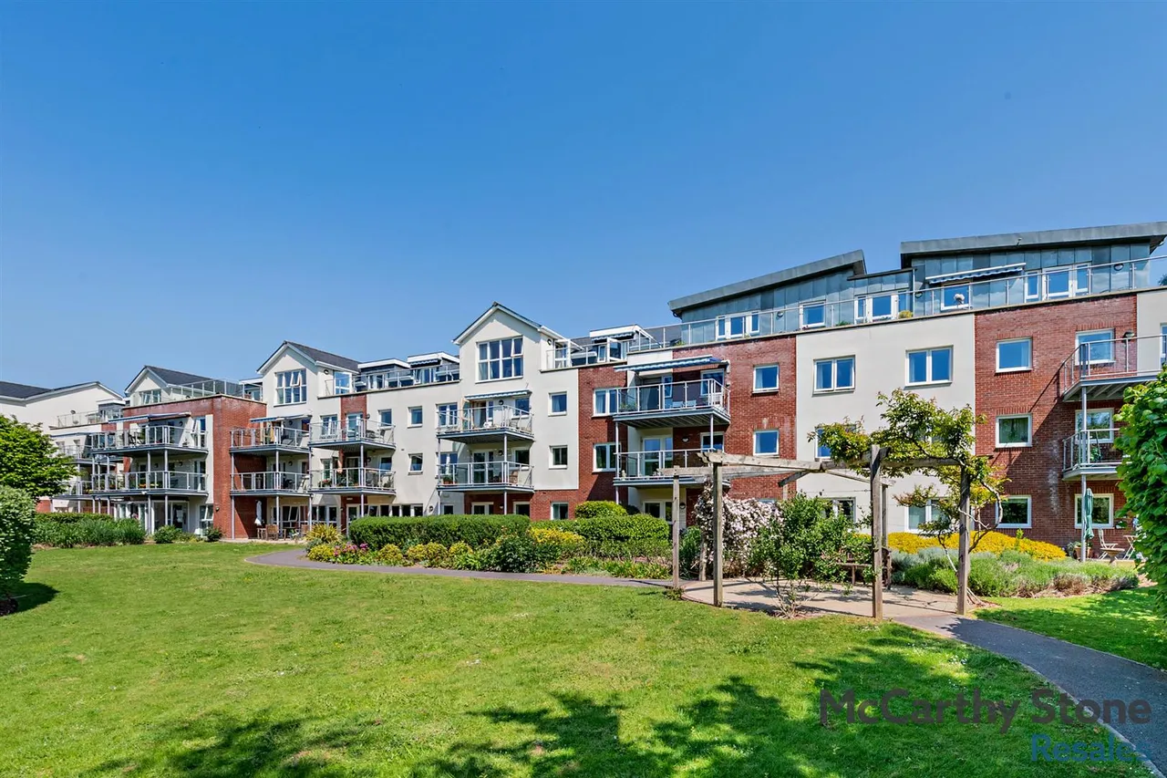 1 bed flat for sale, Mount Street, Taunton, TA1