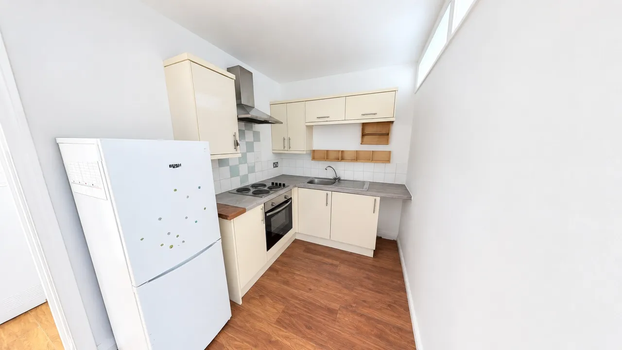 2 bed flat to rent, Palmeira avenue, Hove, BN3