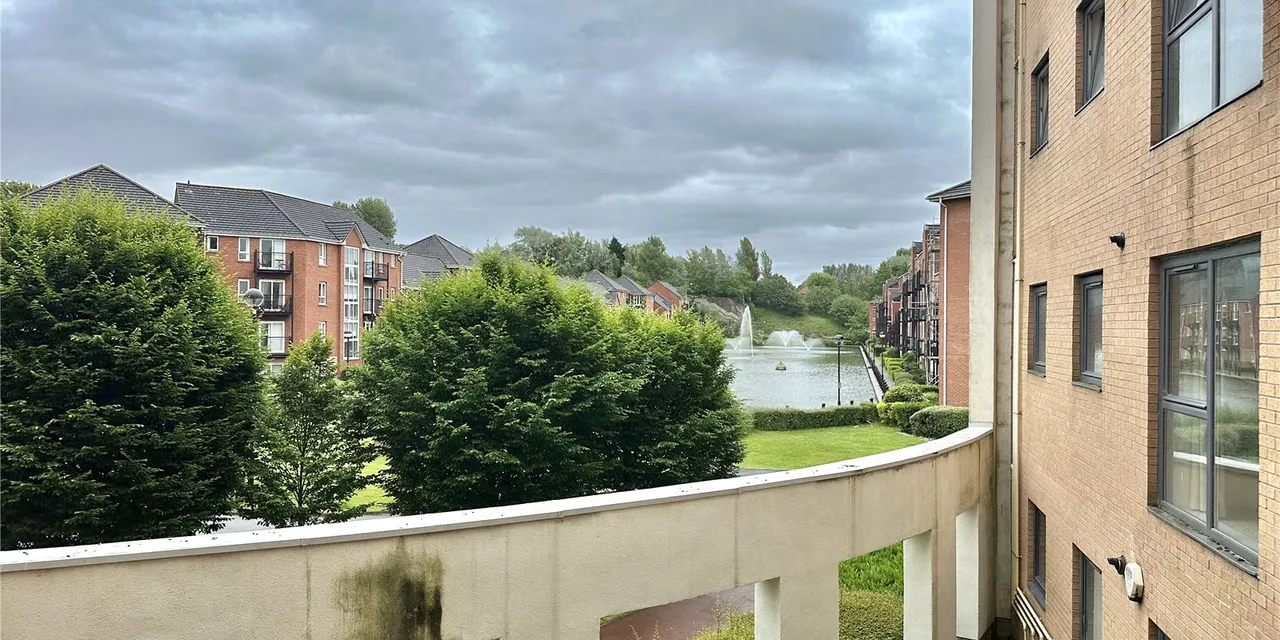 2 bed flat for sale, Adler Way, Riverside, L3