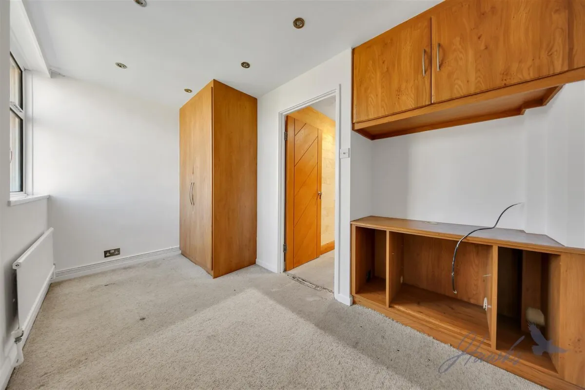 The Green, London, E15, photo 9