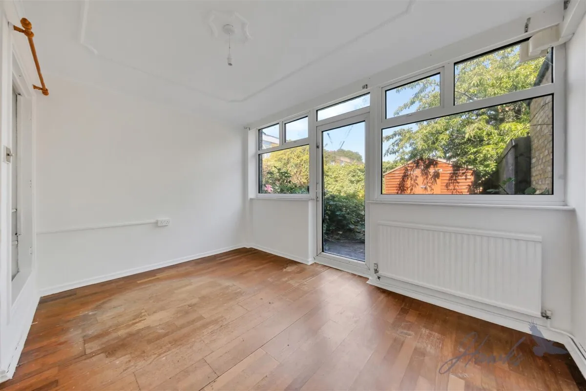 The Green, London, E15, photo 20