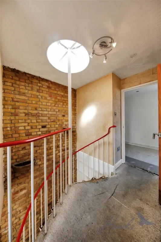 The Green, London, E15, photo 10