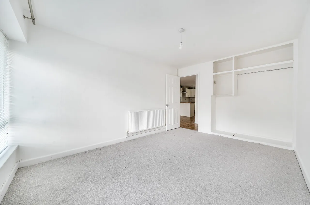Barnes Lane, Sarisbury Green, SO31, photo 8
