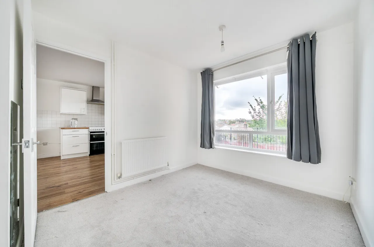 Barnes Lane, Sarisbury Green, SO31, photo 7
