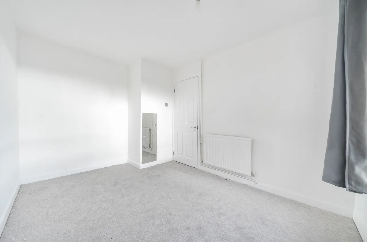 Barnes Lane, Sarisbury Green, SO31, photo 9