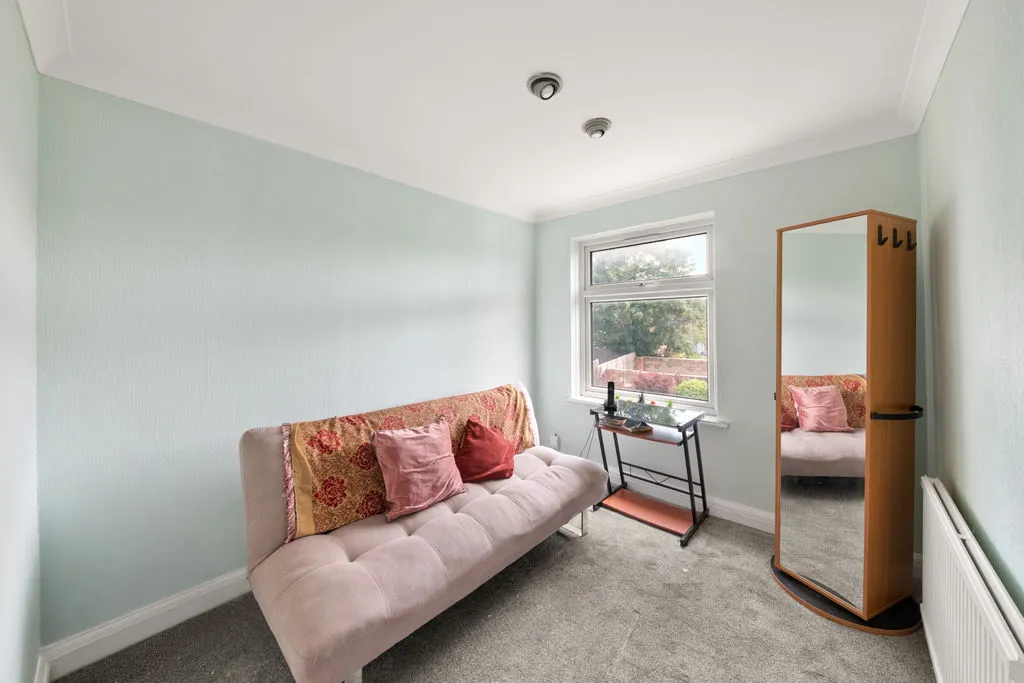 Greenford Road, Greenford, photo 11