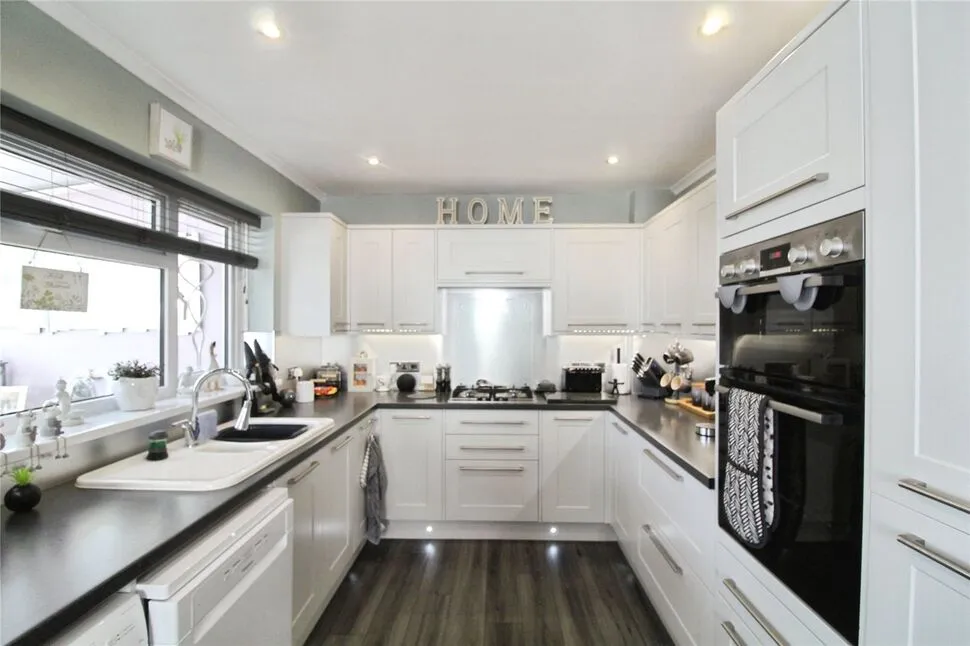 Sandringham Road, Devon, TQ12, photo 3