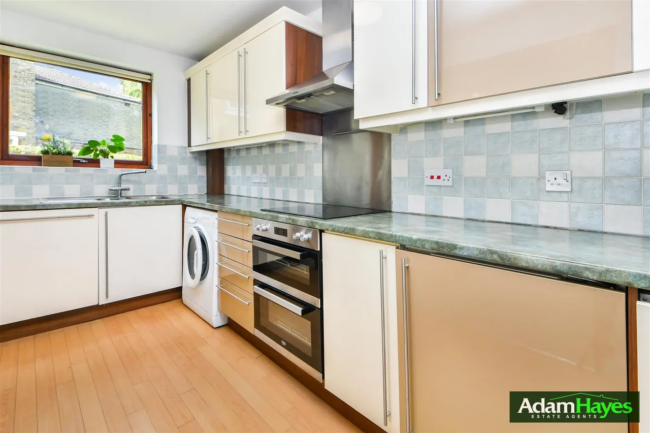 Alexandra Grove, North Finchley, N12, photo 6