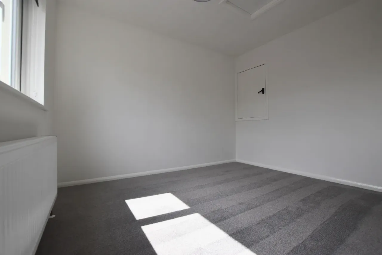Simonsbath, Furzton, Milton Keynes, Buckinghamshire, MK4 1DR, photo 10