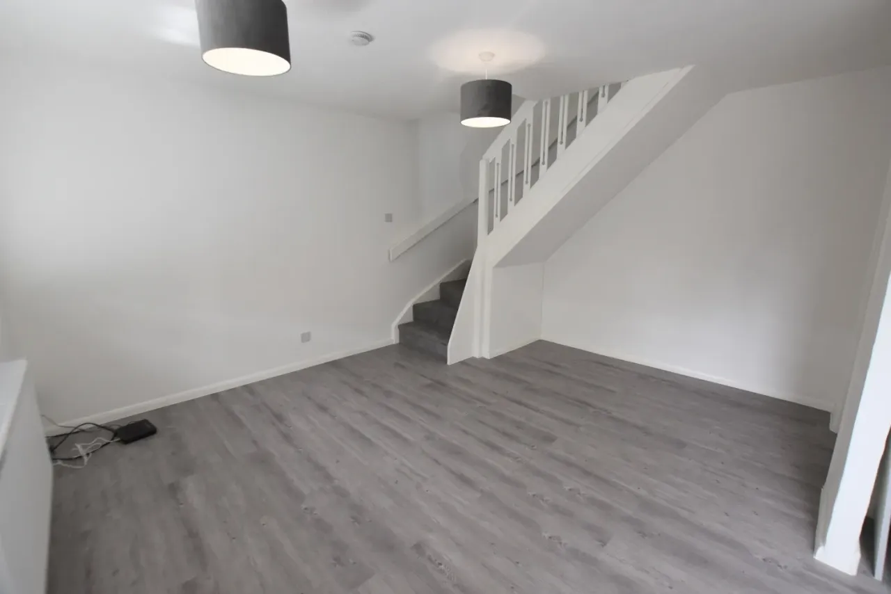 Simonsbath, Furzton, Milton Keynes, Buckinghamshire, MK4 1DR, photo 8