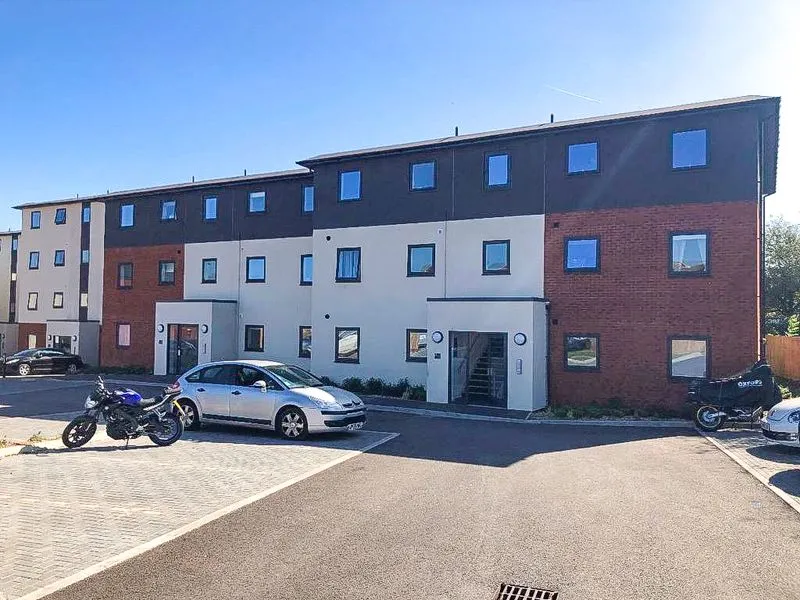 2 bed flat for sale — Burnthouse Lane, Exeter