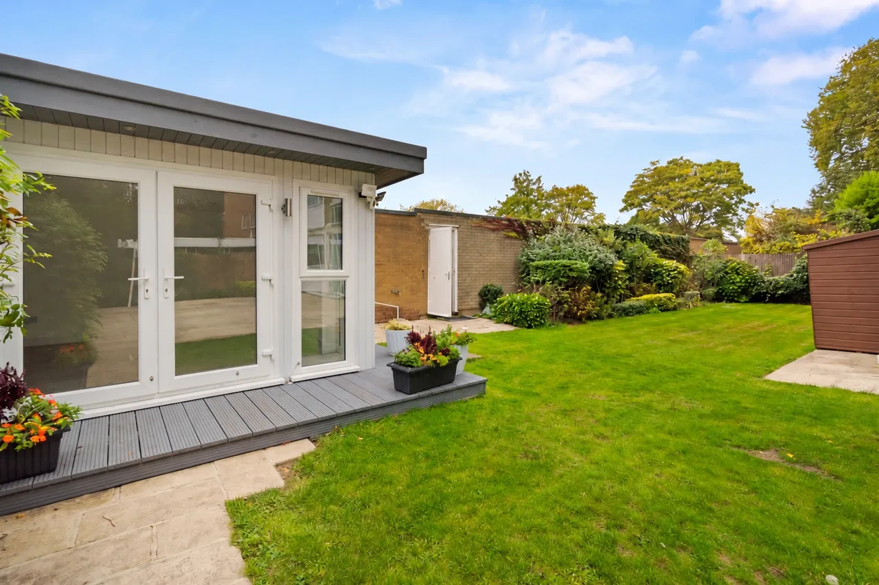 The Bowls, Chigwell, IG7, photo 15