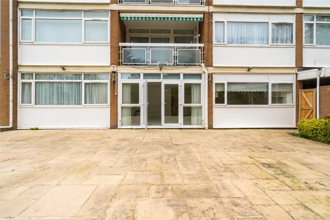 The Bowls, Chigwell, IG7, photo 21