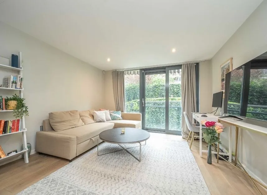 Blackthorn Avenue, Islington, N7, photo 2