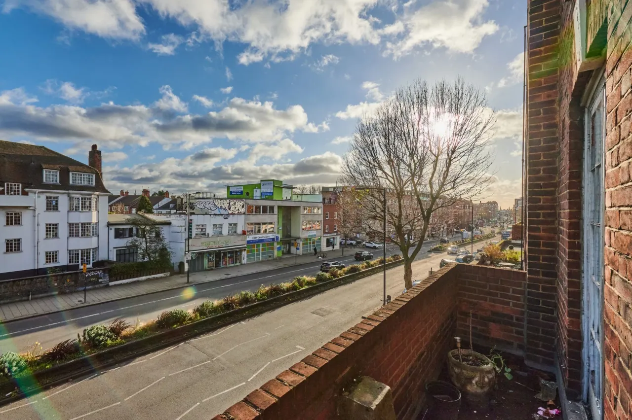 Streatham High Road, Streatham Hill, SW2 4RH, photo 24