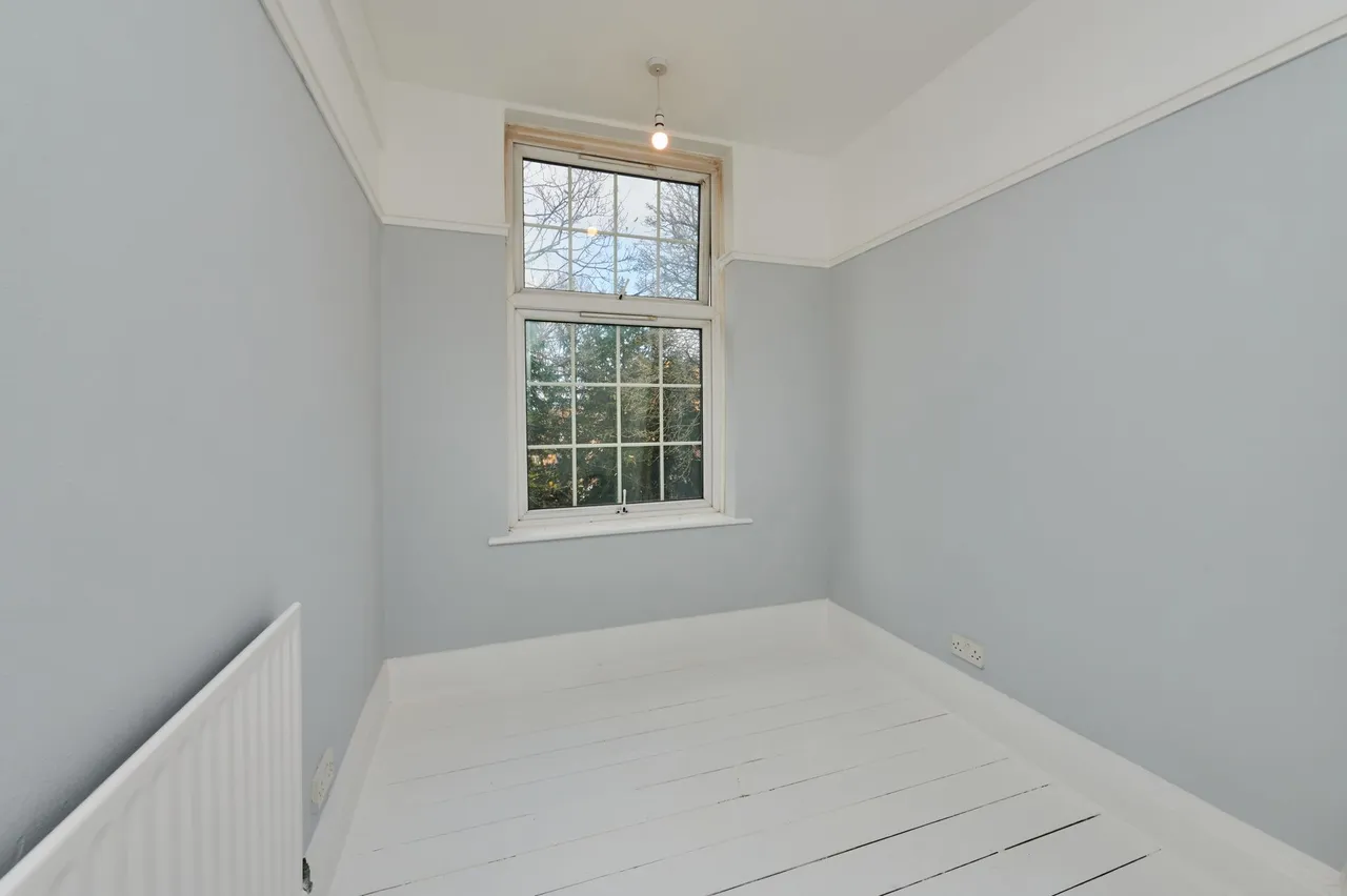 Streatham High Road, Streatham Hill, SW2 4RH, photo 9