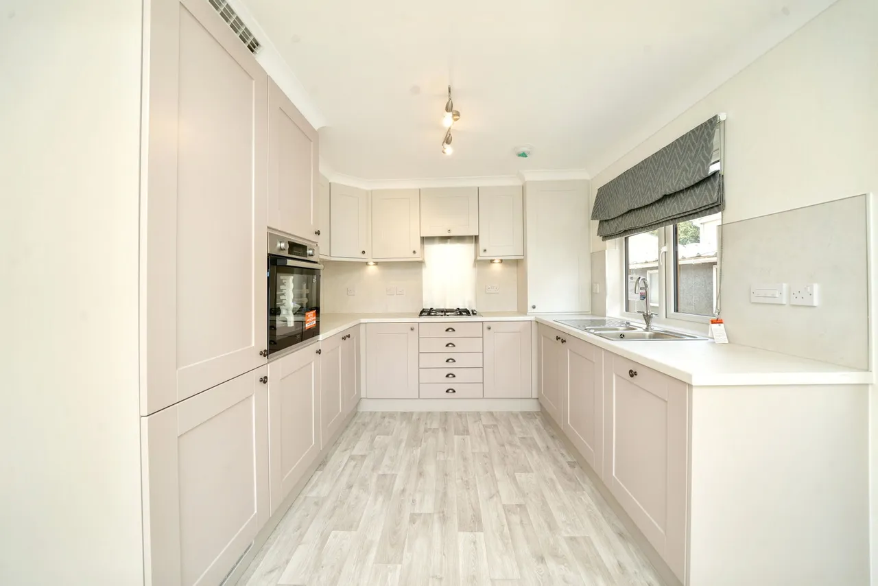 Ling Road, Cannock, WS12 4NH, photo 3