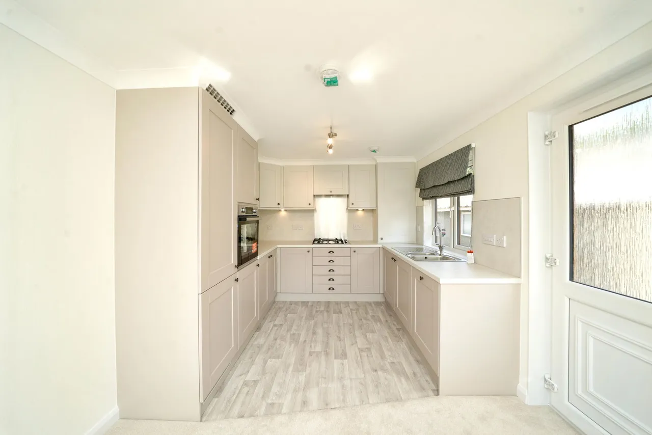 Ling Road, Cannock, WS12 4NH, photo 8