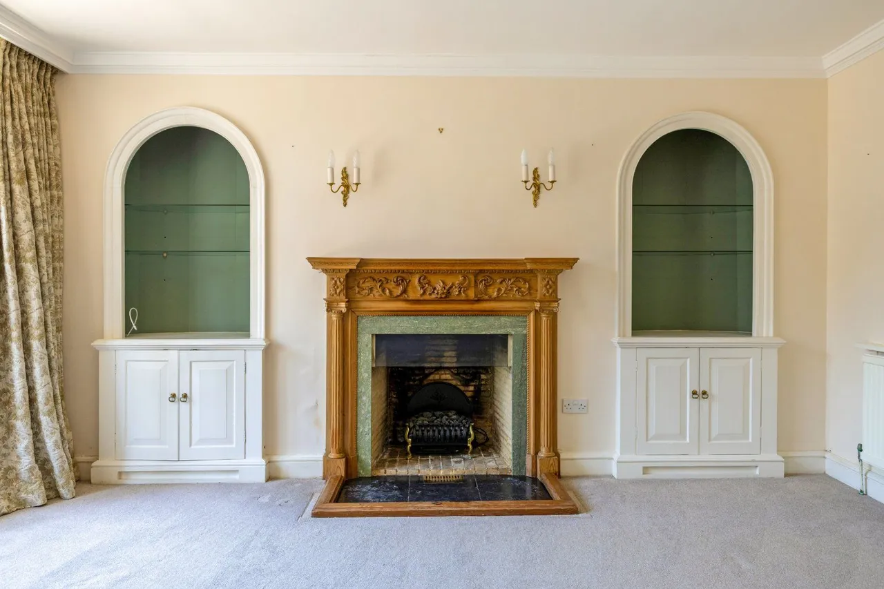 Coxwell Street, Cirencester, Gloucestershire, GL7 2BH, photo 9