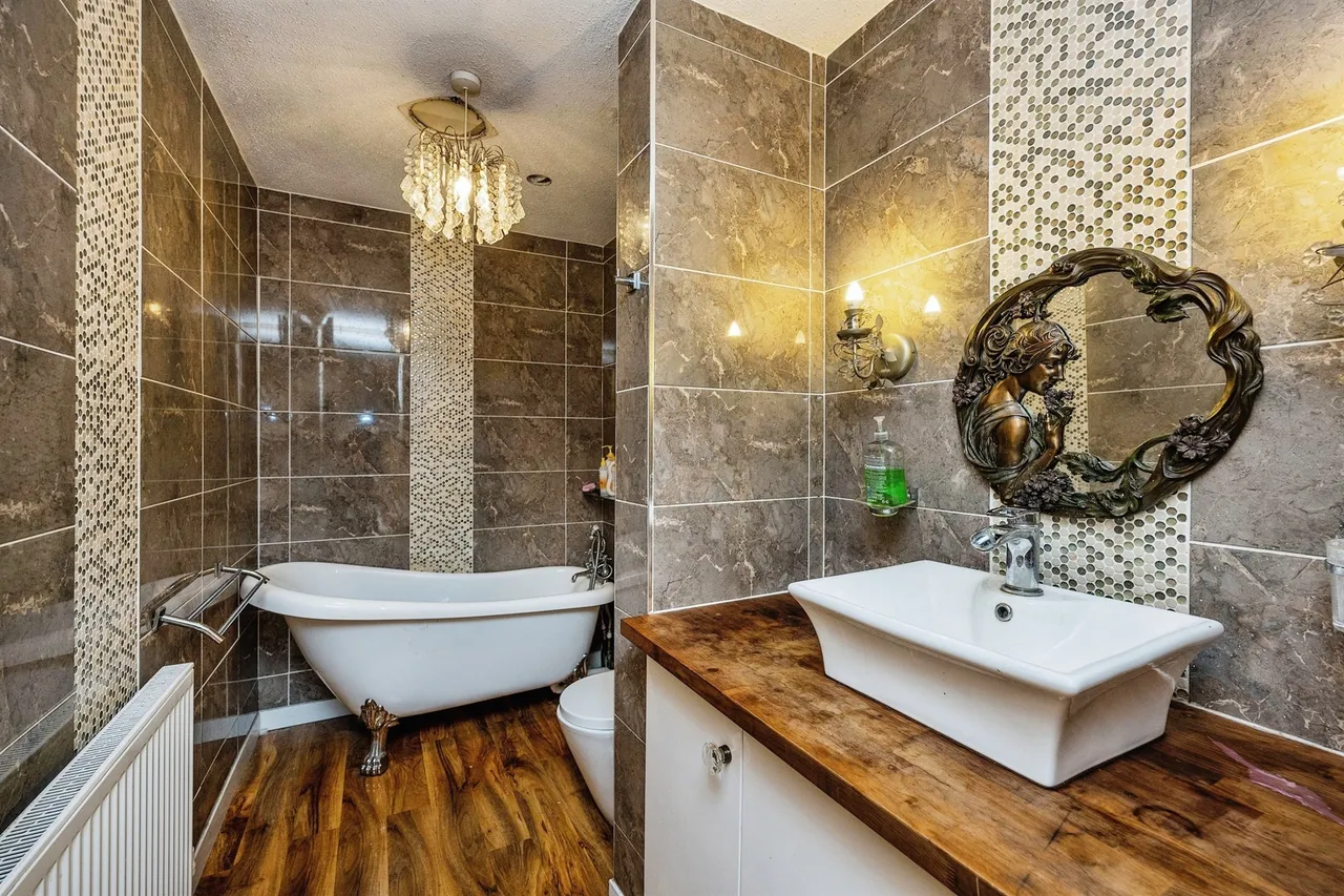 Berkeley Close, Swansea, SA7, photo 12