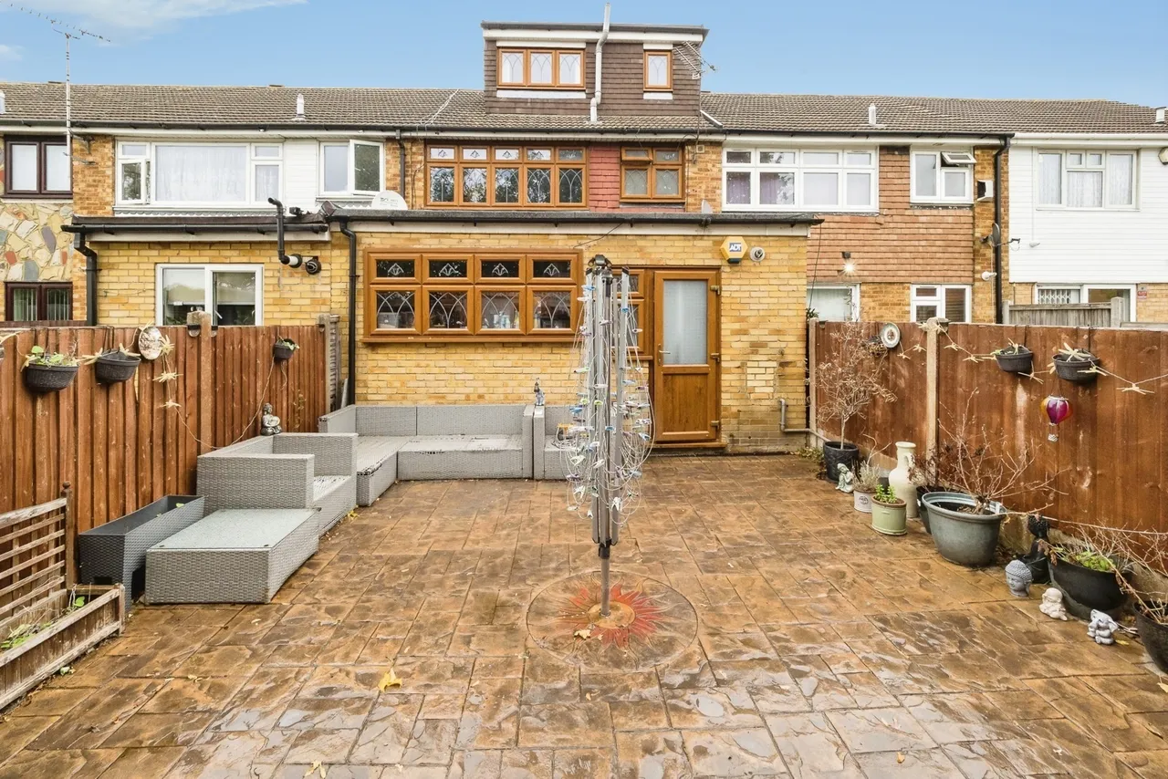Rochford Close, Hornchurch, RM12, photo 19