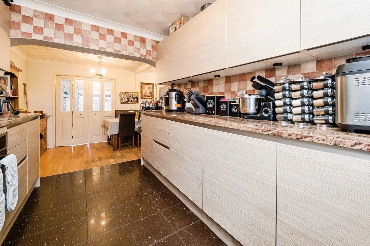 Rochford Close, Hornchurch, RM12, photo 7