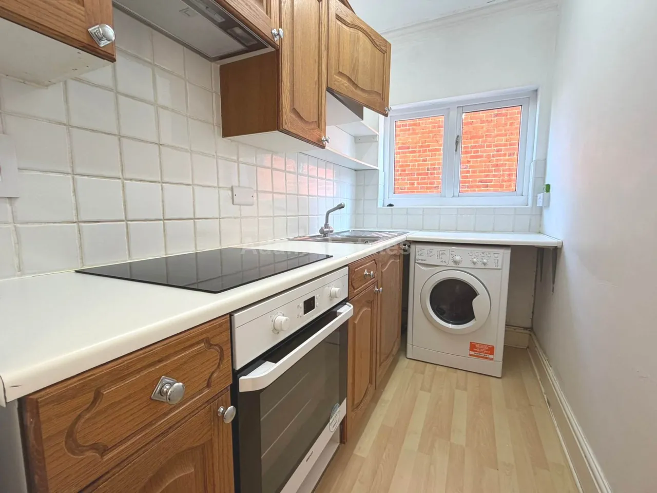 Tilehurst Road, Reading, RG30 2LX, photo 2