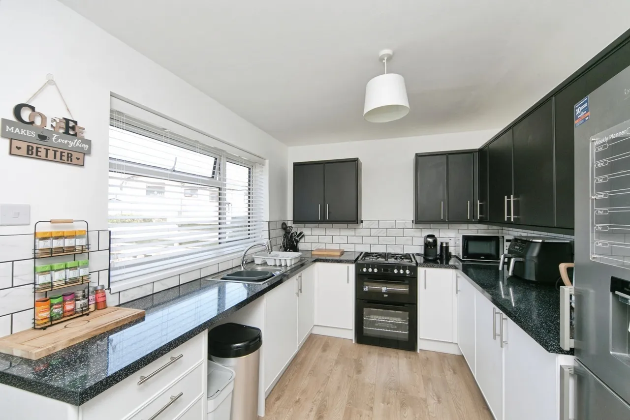 Stad Ty Croes, Llanfairpwllgwyngyll, LL61, photo 6