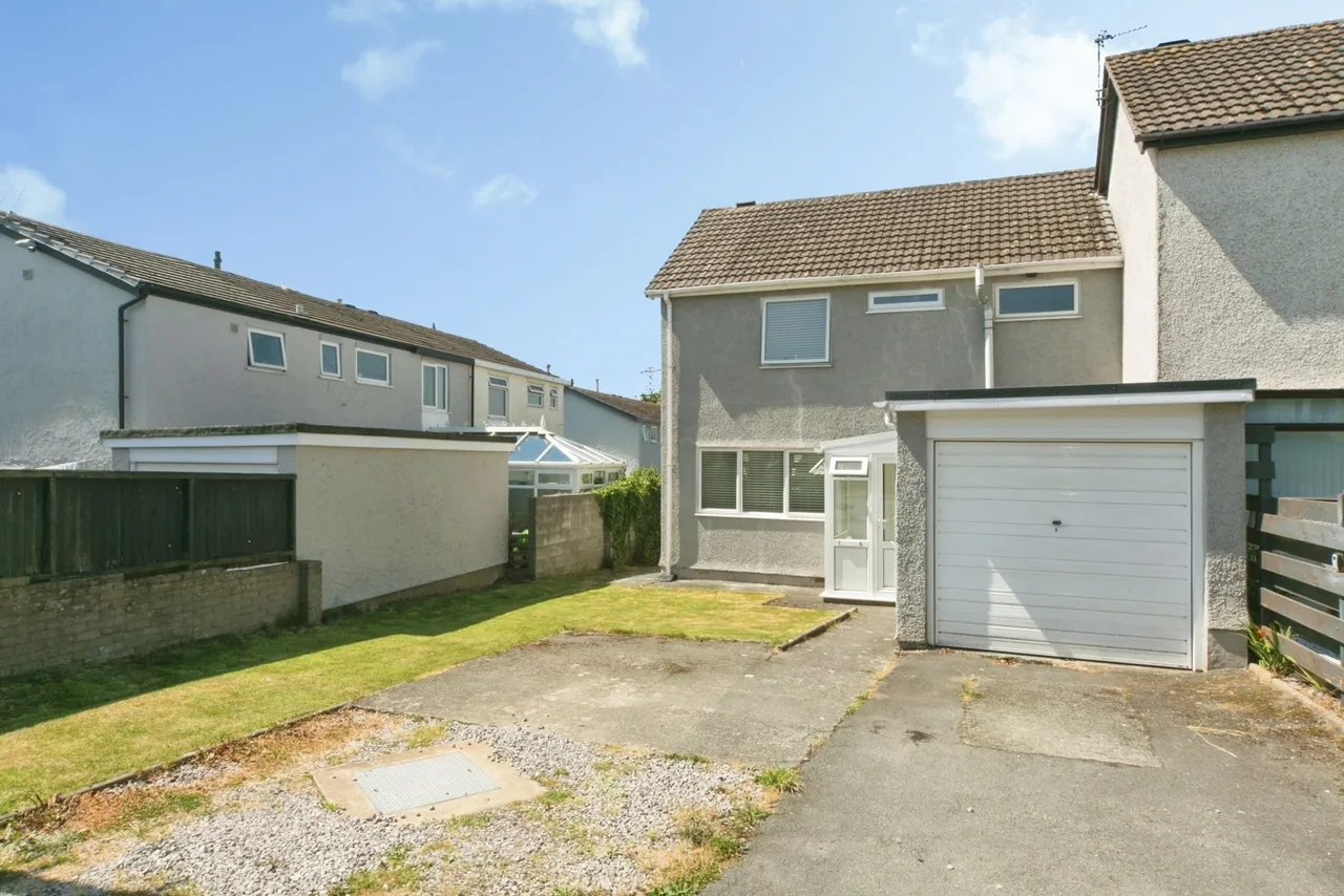 Stad Ty Croes, Llanfairpwllgwyngyll, LL61, photo 18