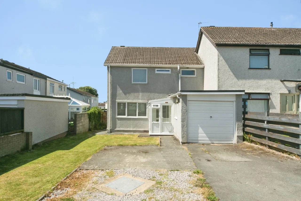 Stad Ty Croes, Llanfairpwllgwyngyll, LL61, photo 17