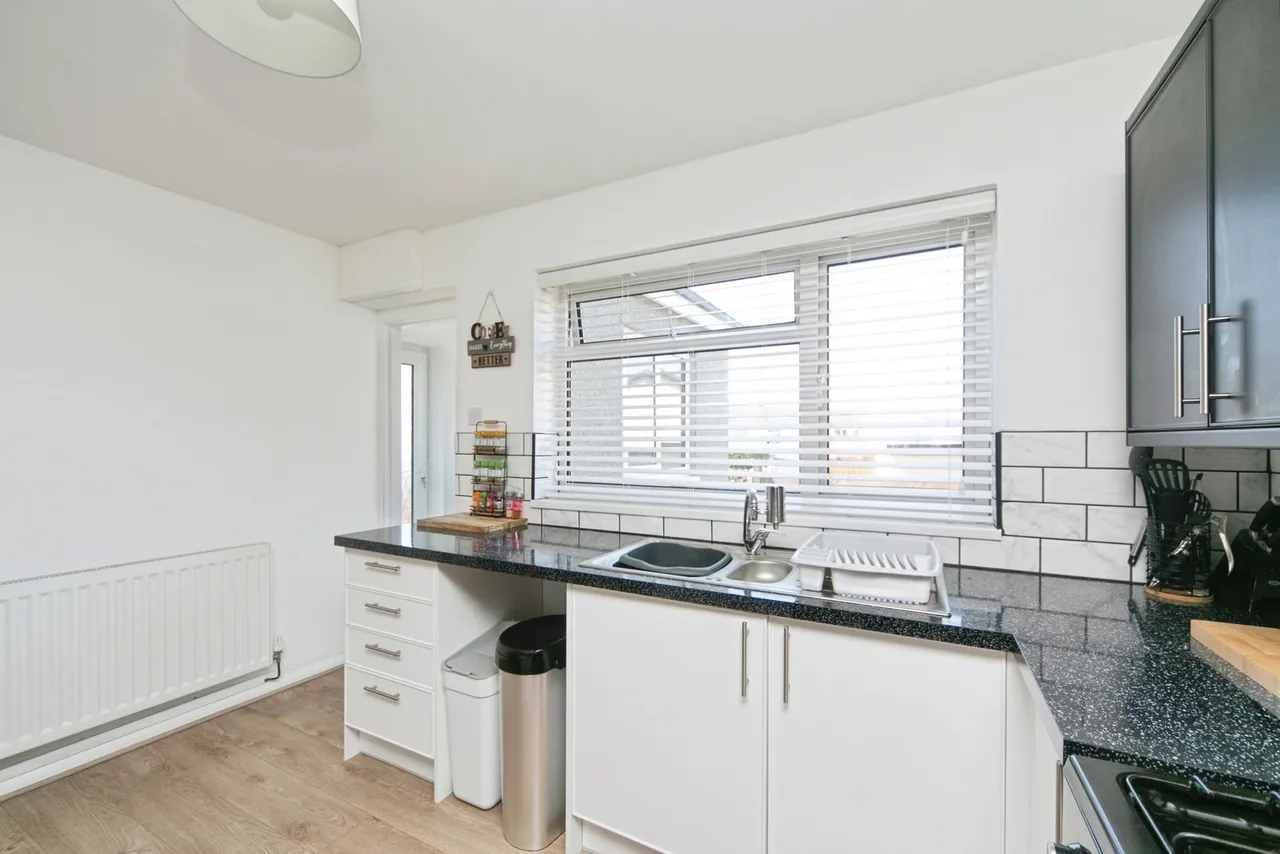 Stad Ty Croes, Llanfairpwllgwyngyll, LL61, photo 12