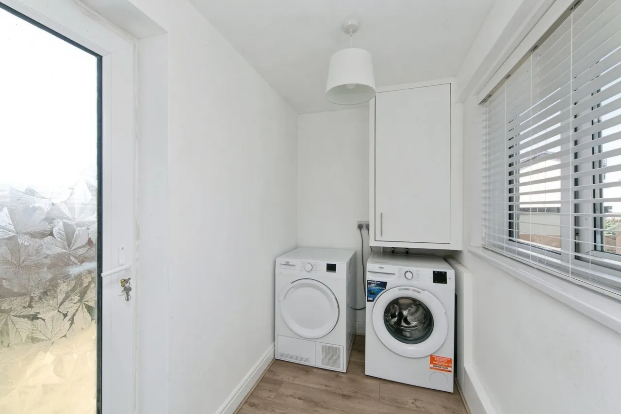 Stad Ty Croes, Llanfairpwllgwyngyll, LL61, photo 4