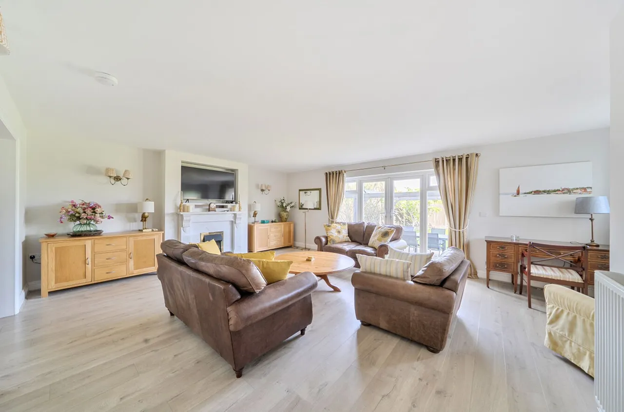 Russell Road, West Wittering, PO20, photo 7